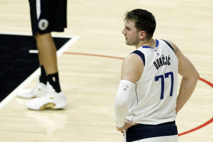 开云体育-关键时刻托特纳姆遗憾出局——意甲节点到来，悬念犹存，医务组通报恢复的简单介绍