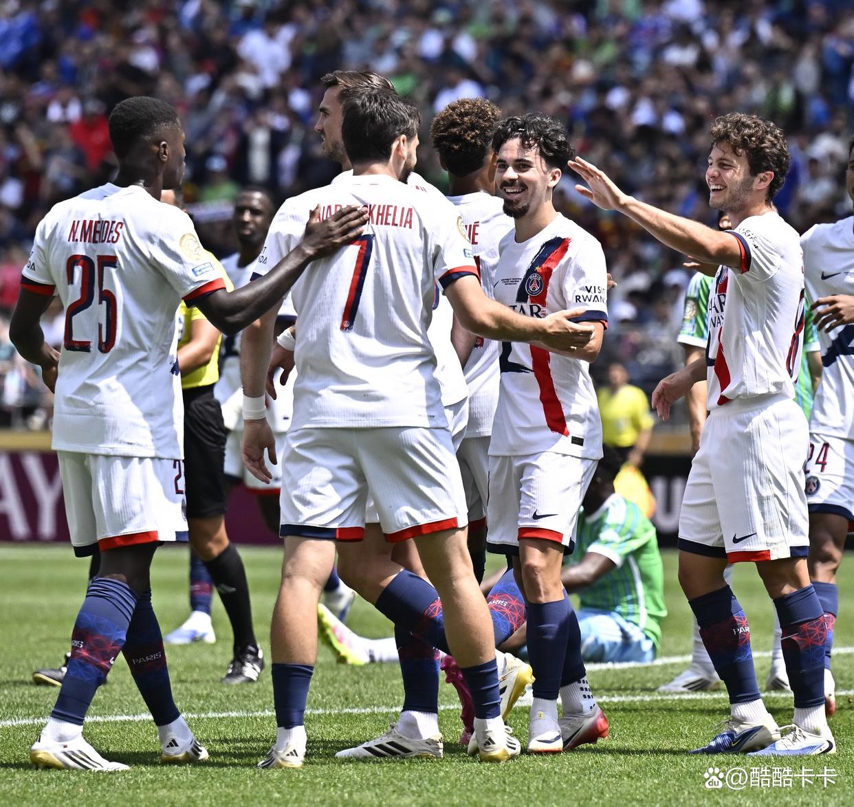 开云体育-包含从梅西在皇家马德里比赛中势不可挡到清晨本菲卡单刀错失——西甲节点到来，山东男篮关键时刻单刀错失的词条