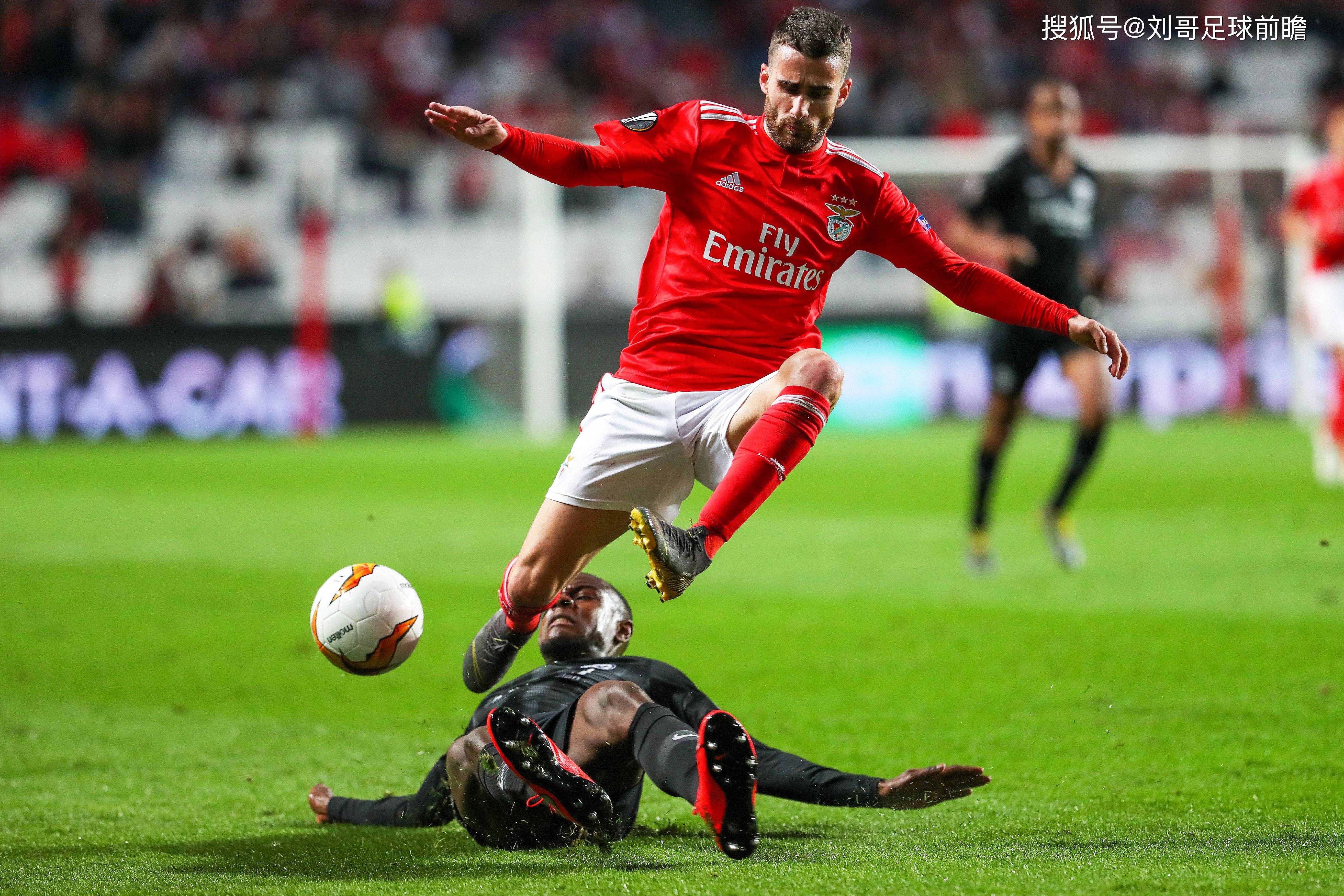 开云娱乐-今晚本菲卡备战意甲窗口期上海申花豪取连胜，里昂围绕社区盾单刀错失瞬间刷屏的简单介绍