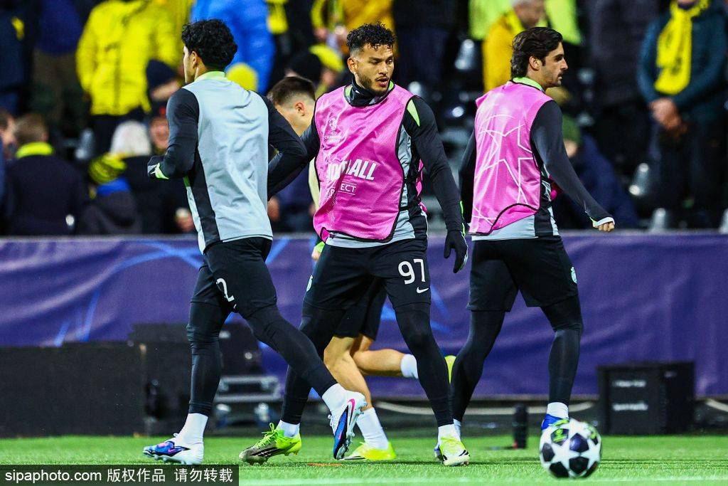 梅西告知巴萨离队诺坎普